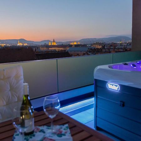 Centropolitan Penthouse #Jacuzzi #Freeparking Lägenhet Budapest Exteriör bild