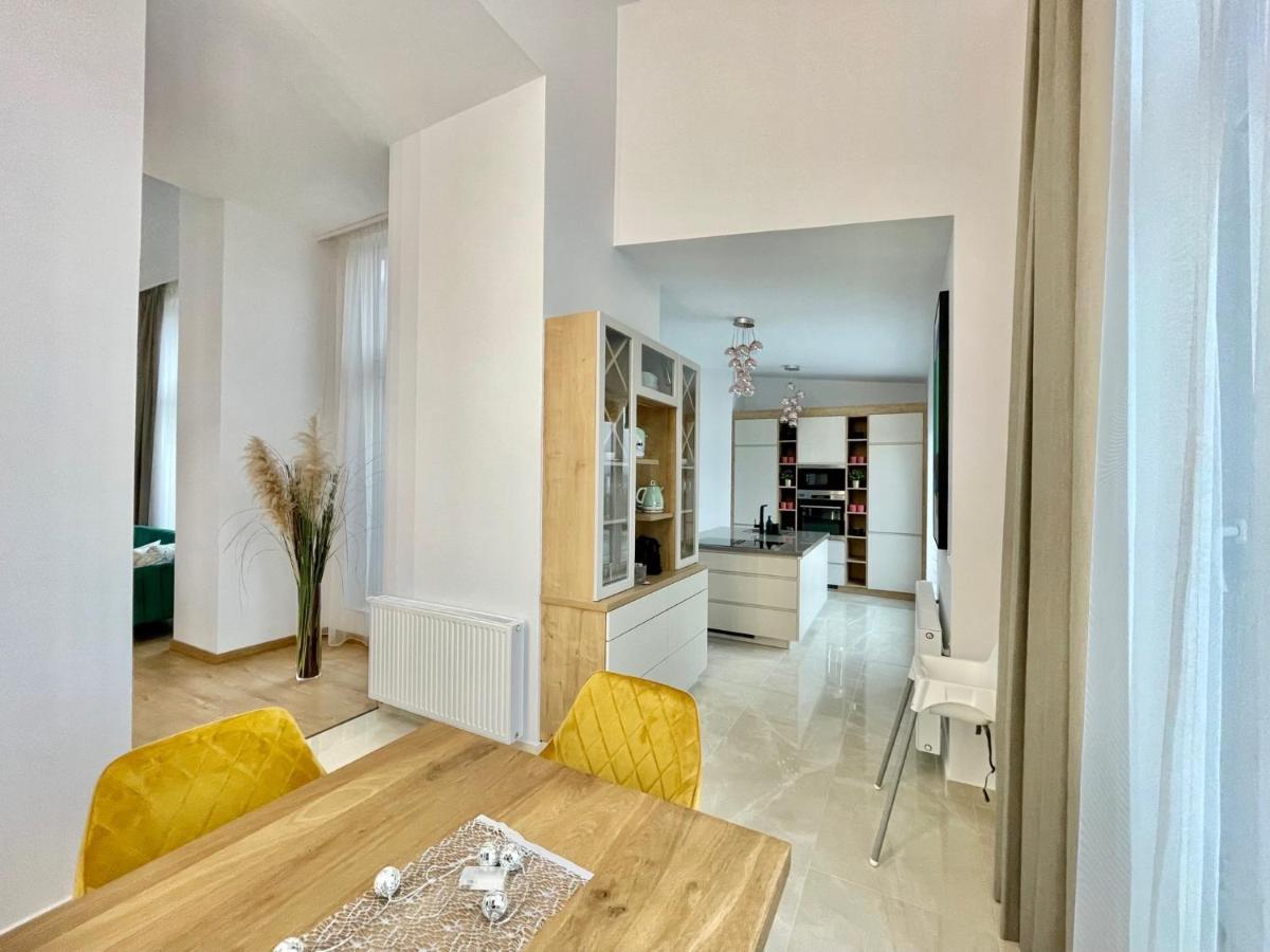 Centropolitan Penthouse #Jacuzzi #Freeparking Lägenhet Budapest Exteriör bild