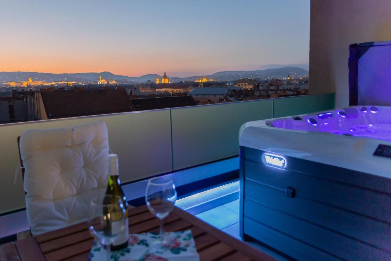 Centropolitan Penthouse #Jacuzzi #Freeparking Lägenhet Budapest Exteriör bild